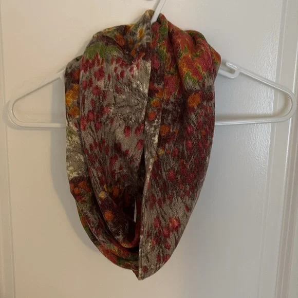 Anthropologie Floral Multicolor infinity Scarf - Picture 2 of 4